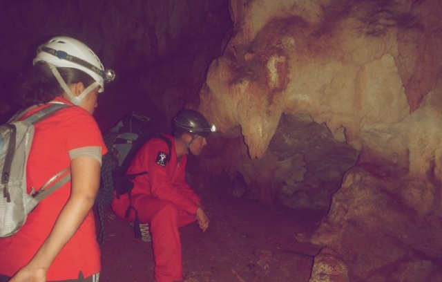 Explorando cuevas